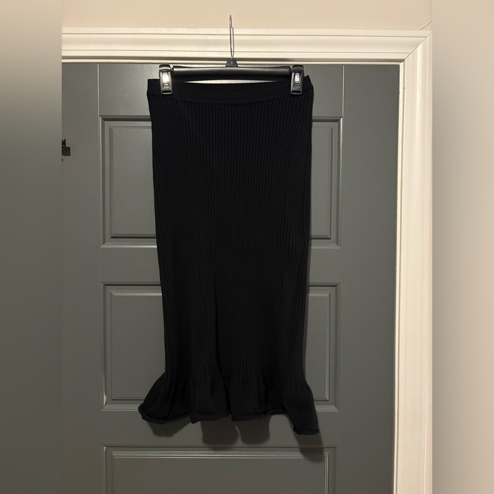Khaite Sapphi Flounce-Hem Rib Knit Midi Skirt Black - Picture 4 of 7